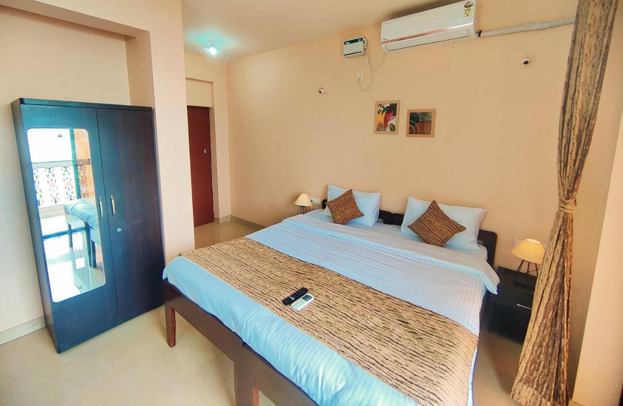 Ekaar Hotel Panadzsi Kültér fotó