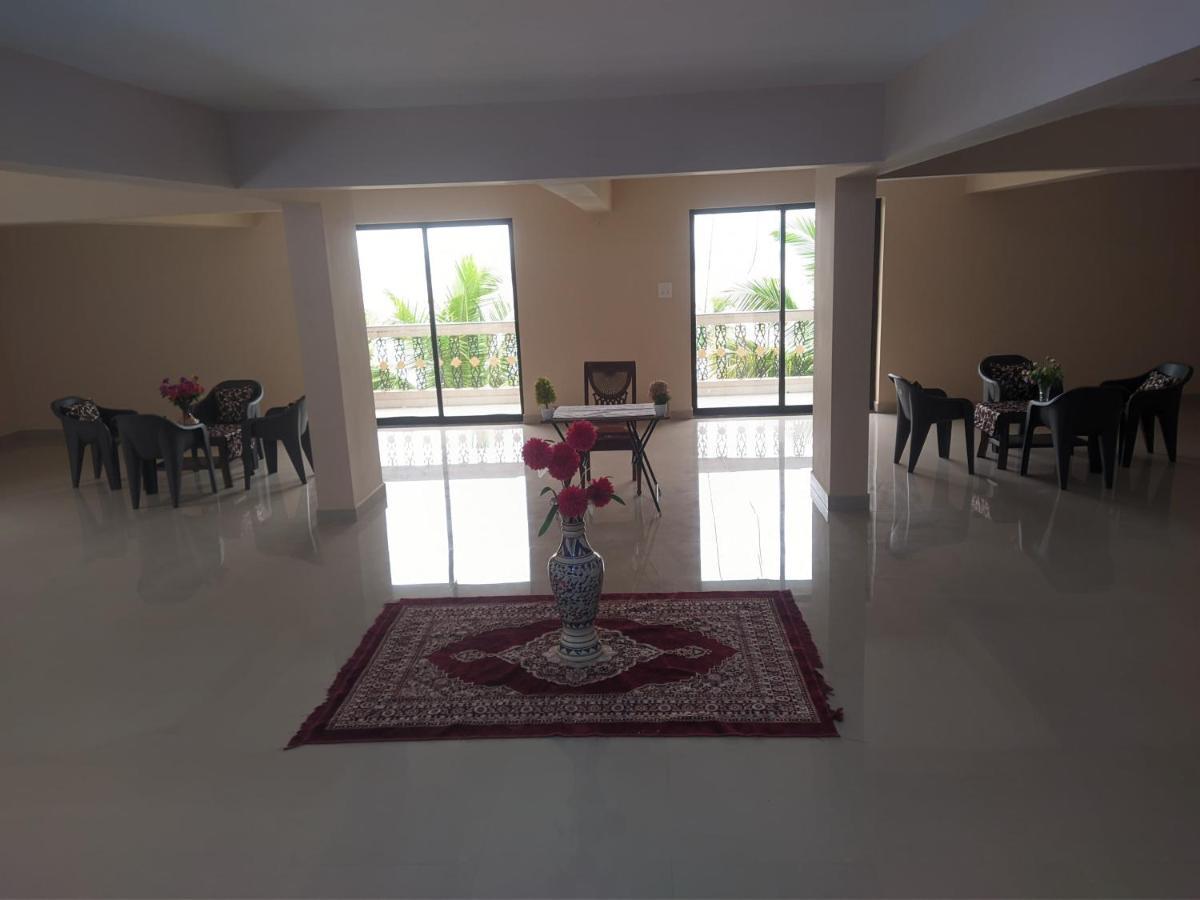 Ekaar Hotel Panadzsi Kültér fotó